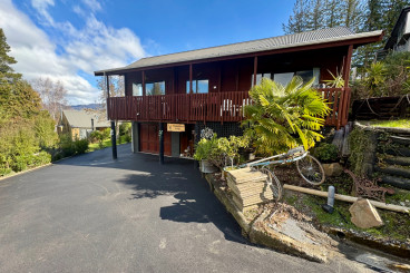 83B Conical Hill Road - Access off Alpine Avenue