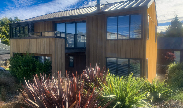 5 Chisholm Crescent