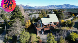 90 Chalet Crescent