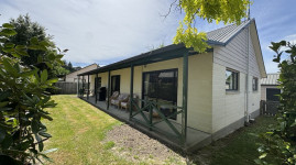 8B Rippingale Road