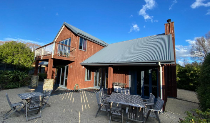 10 Tarndale Place
