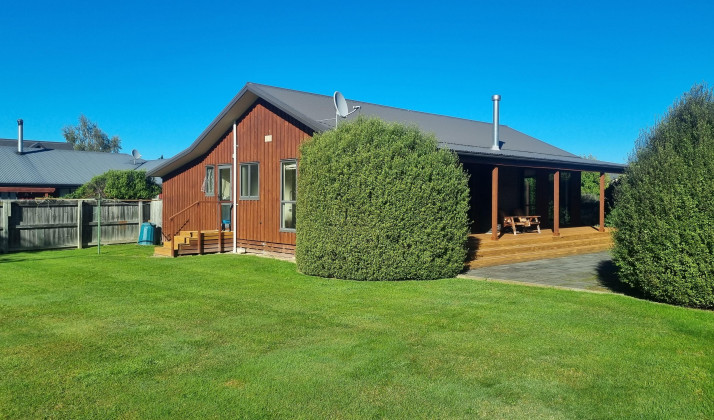 16 Grantham Drive
