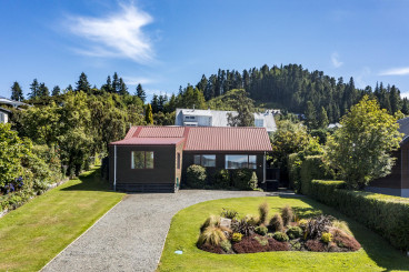 16 Denby Place
