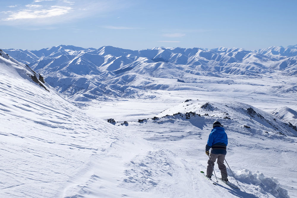 Skiing & Snowboarding